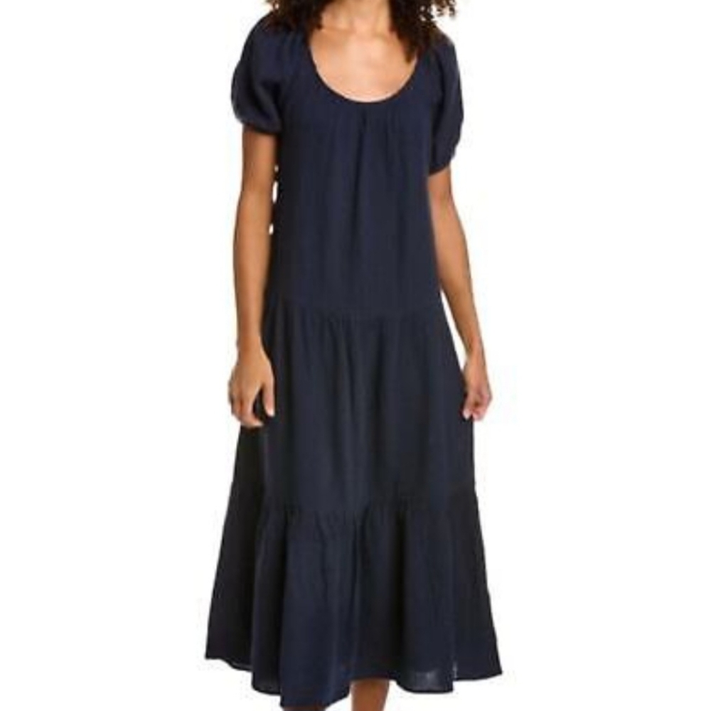 Socialite Short Puff Sleeve Maxi Dress in Black Size M